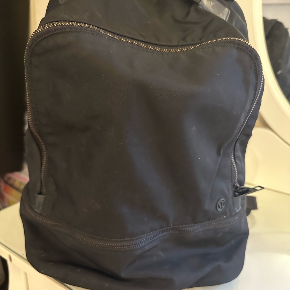 Lululemon - Black - City Adventurer Baclpack - 20L